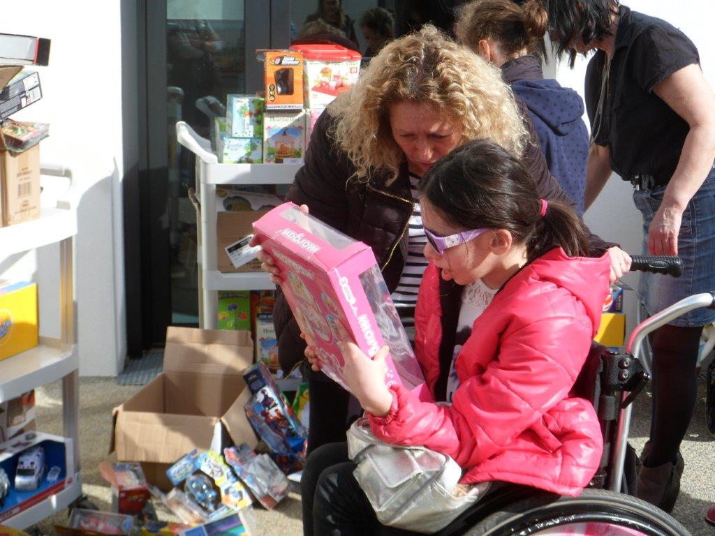 medias/images/donations/Donations2017/KGDonMotard2.jpg